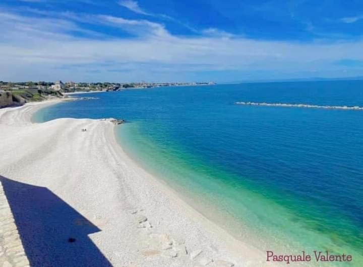 Amaste In Puglia Casa Vacanza Bisceglie Bagian luar foto